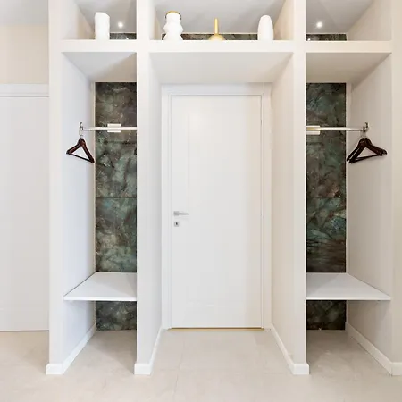 Sofi Luxury