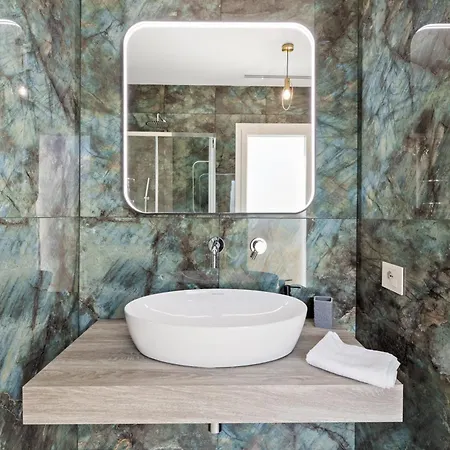 Sofi Luxury 3* Iglesias